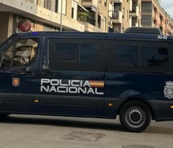 Desahucian en Burjassot a Daniel, profesor de la UV, tres horas antes de la hora programada