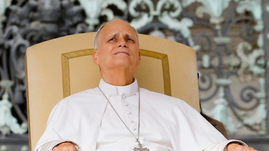 Il Papa: 'Gli adolescenti sotto la corazza chiedono di essere amati' - Notizie