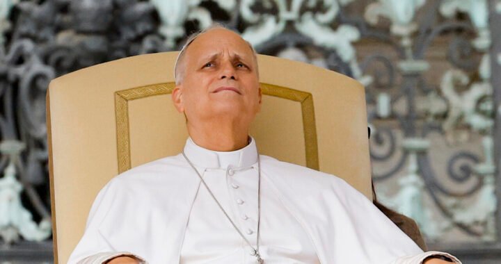 Il Papa: 'Gli adolescenti sotto la corazza chiedono di essere amati' - Notizie